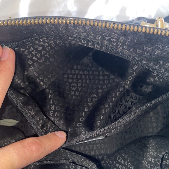 Kate Spade medium purse with detachable long strap - Picture 9 of 12